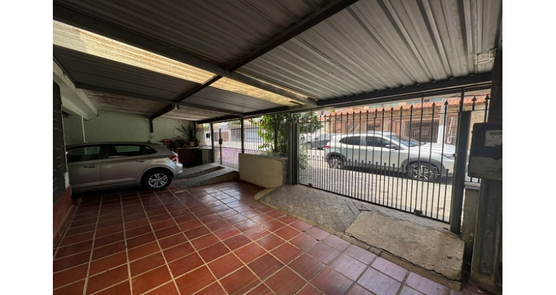  Casa Térrea à venda no Bairro do Parque São Domingos na Rua João Batista Botelo,