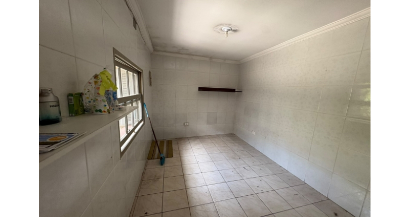  Casa Térrea à venda no Bairro do Parque São Domingos na Rua João Batista Botelo,