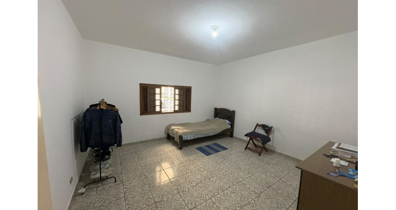  Casa Térrea à venda no Bairro do Parque São Domingos na Rua João Batista Botelo,