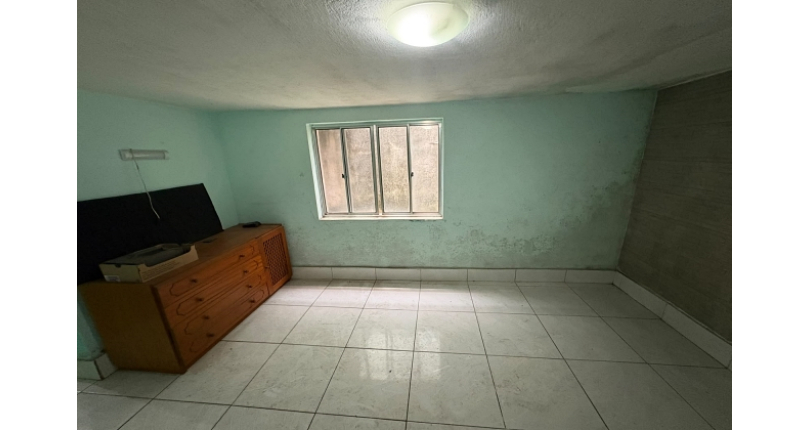  Casa Térrea à venda no Bairro do Parque São Domingos na Rua João Batista Botelo,