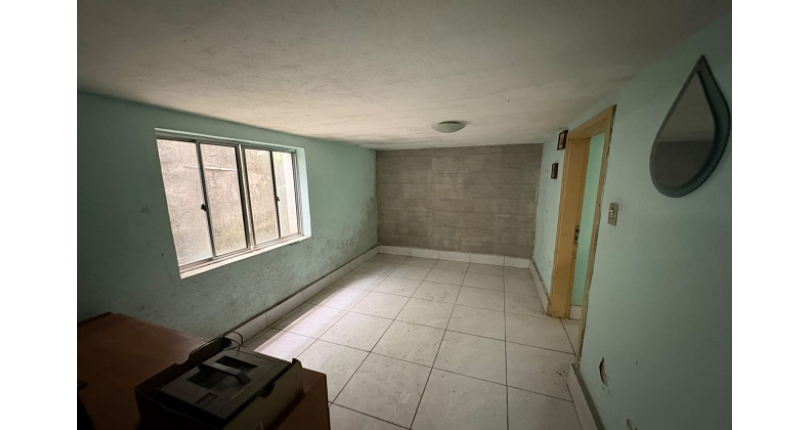  Casa Térrea à venda no Bairro do Parque São Domingos na Rua João Batista Botelo,