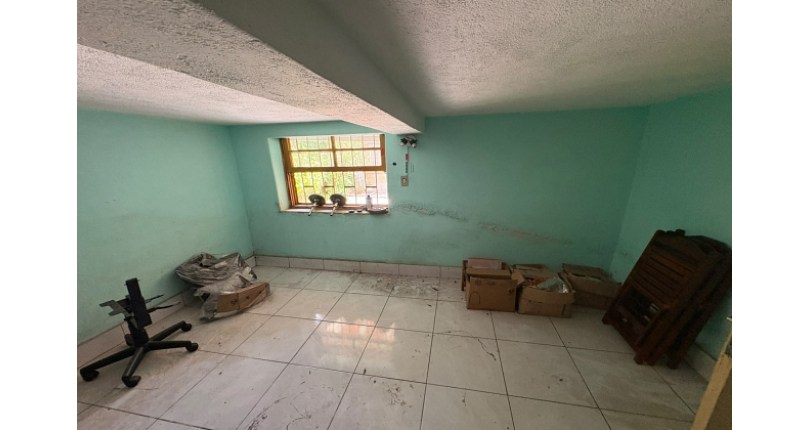  Casa Térrea à venda no Bairro do Parque São Domingos na Rua João Batista Botelo,