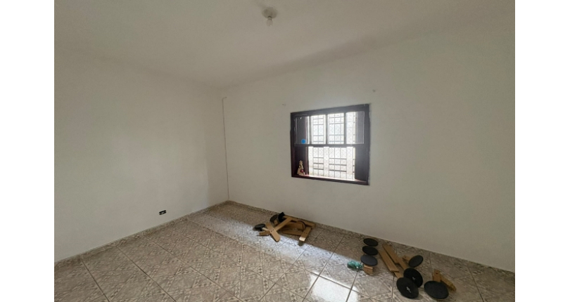  Casa Térrea à venda no Bairro do Parque São Domingos na Rua João Batista Botelo,