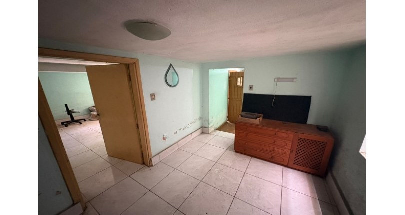  Casa Térrea à venda no Bairro do Parque São Domingos na Rua João Batista Botelo,