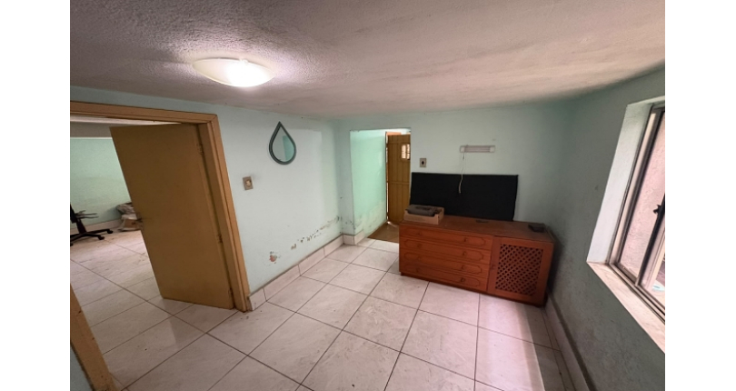  Casa Térrea à venda no Bairro do Parque São Domingos na Rua João Batista Botelo,
