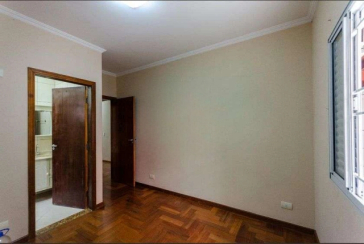 Sobrado à venda no Bairro da Vila Palmeiras na Rua José Benedito Mari