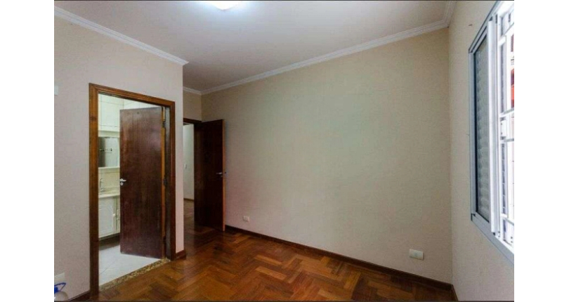 Sobrado à venda no Bairro da Vila Palmeiras na Rua José Benedito Mari