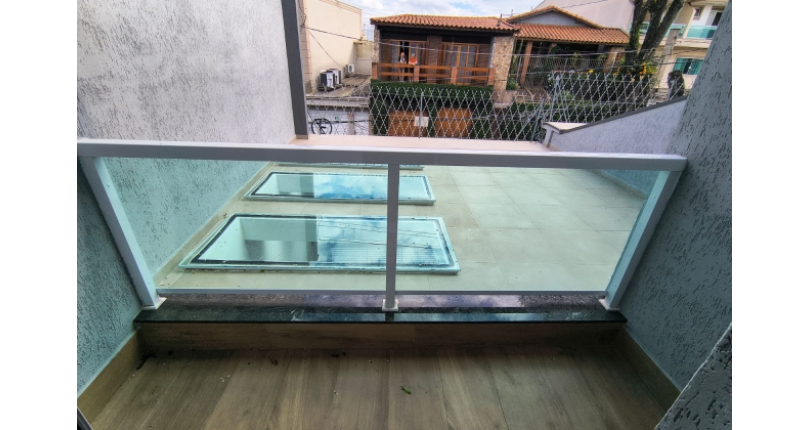 Sobrado novo à venda no Jardim Maristela na Rua Coronel Augusto Machado 40