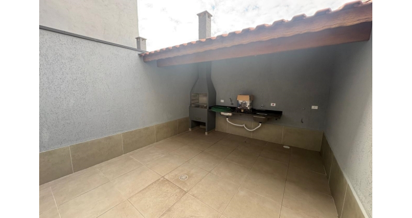  Sobrado novo à venda no Bairro do Jardim Maristela na Rua Coronel Augusto Machado 44,