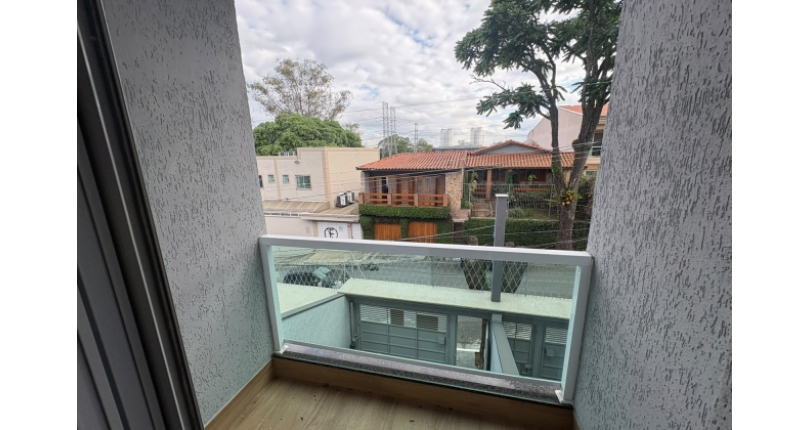  Sobrado novo à venda no Bairro do Jardim Maristela na Rua Coronel Augusto Machado 44,