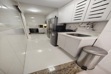Lindo Apartamento à venda no Bairro Parque São Domingos, localizado na Rua Giovani Recordati, nº 153