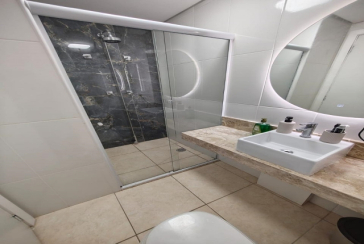 Lindo Apartamento à venda no Bairro Parque São Domingos, localizado na Rua Giovani Recordati, nº 153