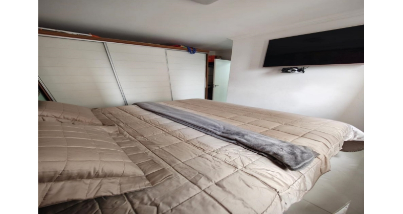 Lindo Apartamento à venda no Bairro Parque São Domingos, localizado na Rua Giovani Recordati, nº 153