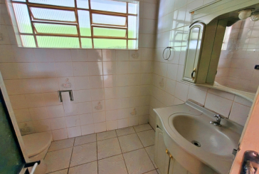 Casa Térrea Ampla à venda no Bairro do Jardim Maristela na Rua Coronel Augusto Machado
