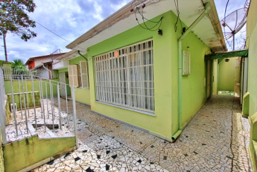 Casa Térrea Ampla à venda no Bairro do Jardim Maristela na Rua Coronel Augusto Machado