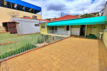 Casa Térrea Ampla à venda no Bairro do Jardim Maristela na Rua Coronel Augusto Machado