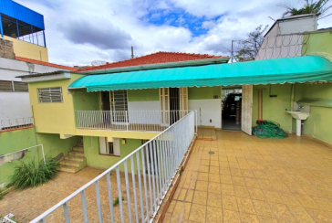 Casa Térrea Ampla à venda no Bairro do Jardim Maristela na Rua Coronel Augusto Machado