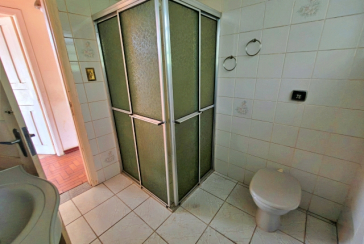 Casa Térrea Ampla à venda no Bairro do Jardim Maristela na Rua Coronel Augusto Machado
