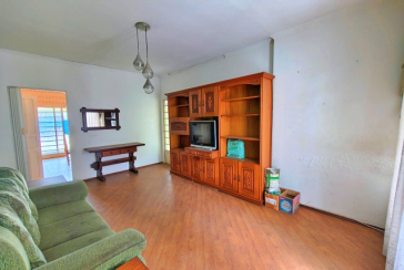 Casa Térrea Ampla à venda no Bairro do Jardim Maristela na Rua Coronel Augusto Machado