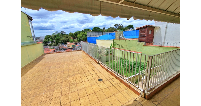 Casa Térrea Ampla à venda no Bairro do Jardim Maristela na Rua Coronel Augusto Machado