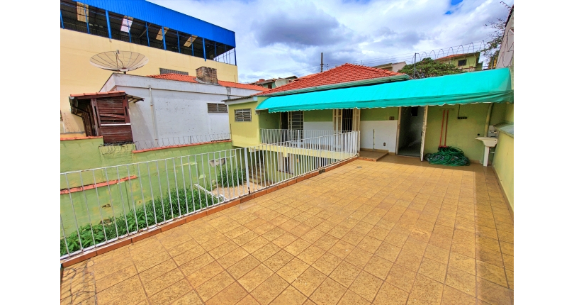 Casa Térrea Ampla à venda no Bairro do Jardim Maristela na Rua Coronel Augusto Machado