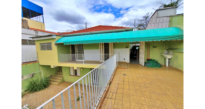 Casa Térrea Ampla à venda no Bairro do Jardim Maristela na Rua Coronel Augusto Machado