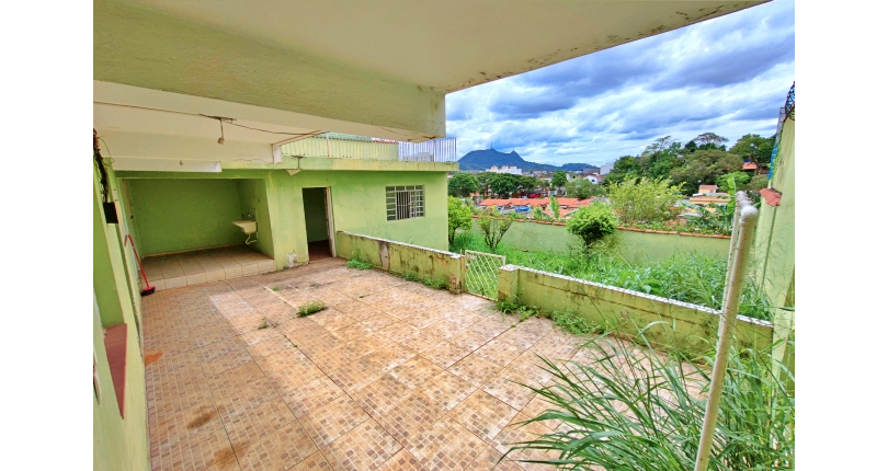 Casa Térrea Ampla à venda no Bairro do Jardim Maristela na Rua Coronel Augusto Machado