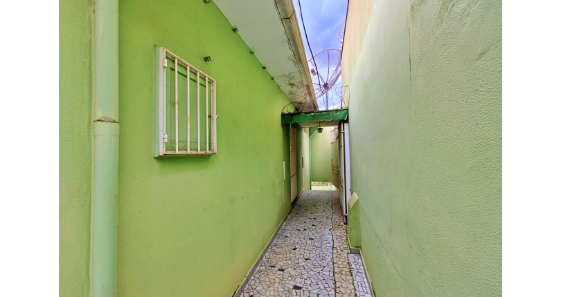 Casa Térrea Ampla à venda no Bairro do Jardim Maristela na Rua Coronel Augusto Machado