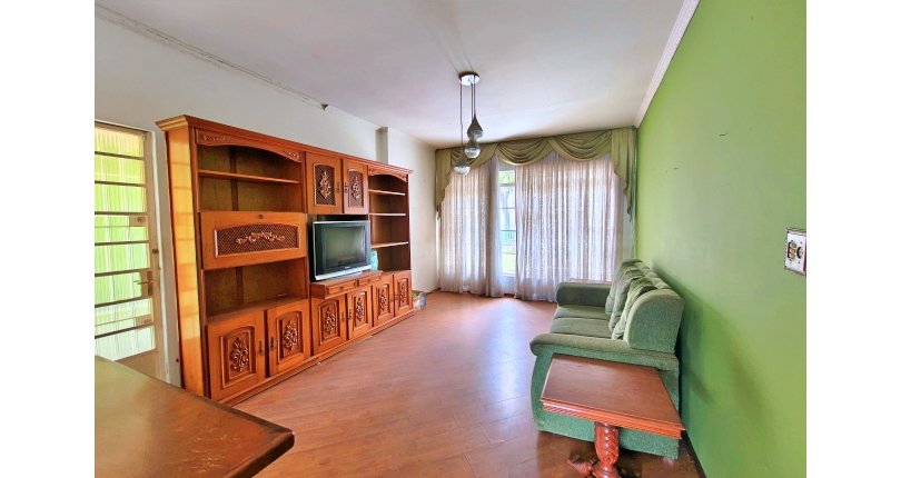 Casa Térrea Ampla à venda no Bairro do Jardim Maristela na Rua Coronel Augusto Machado