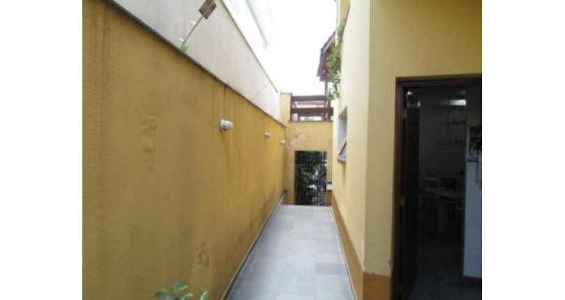 Sobrado à venda Rua Taroari, City América - Imóveis à Venda