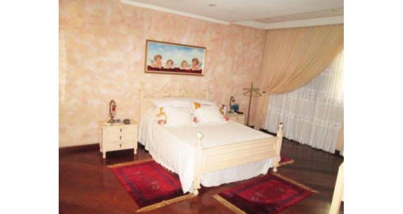 Sobrado à venda Rua Taroari, City América - Imóveis à Venda