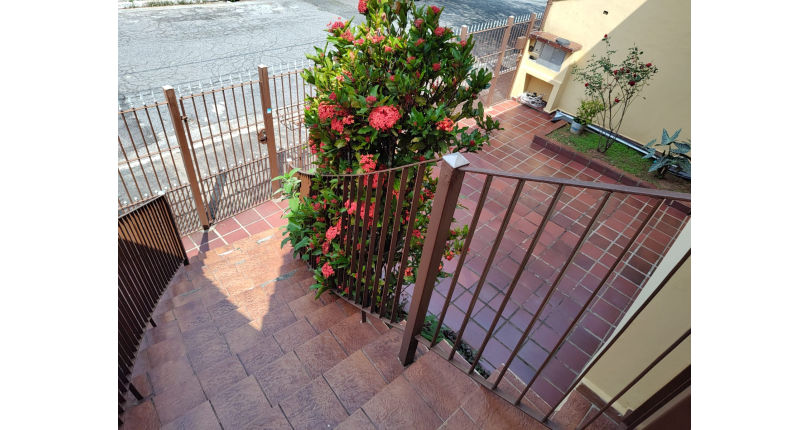 Casa à venda Rua Ernesto Francisconi, Parque São Domingos - Imóveis à Venda