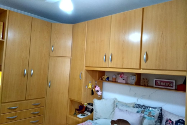 Belo Sobrado à Venda no Parque Maria Domitila na Rua Antônio Félix Pacheco