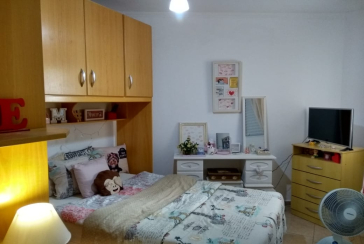 Belo Sobrado à Venda no Parque Maria Domitila na Rua Antônio Félix Pacheco