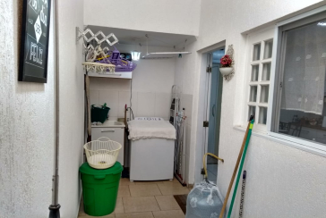 Belo Sobrado à Venda no Parque Maria Domitila na Rua Antônio Félix Pacheco