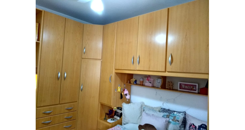 Belo Sobrado à Venda no Parque Maria Domitila na Rua Antônio Félix Pacheco