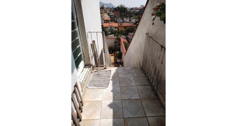 Sobrado à venda Rua Francisco Basílio de Melo, Parque Maria Domitila - Imóveis à Venda