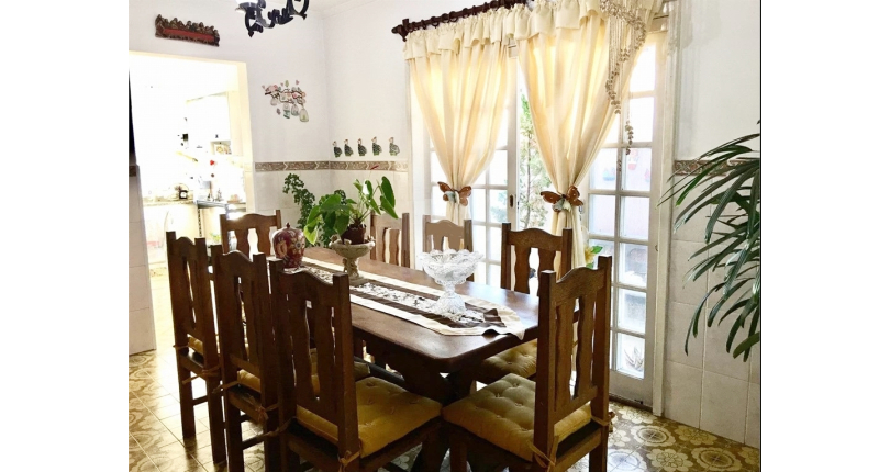 Sobrado à venda Rua Francisco Basílio de Melo, Parque Maria Domitila - Imóveis à Venda