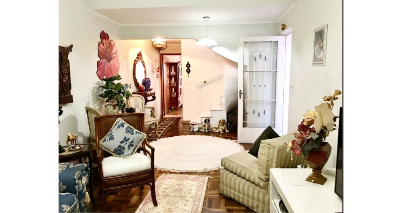 Sobrado à venda Rua Francisco Basílio de Melo, Parque Maria Domitila - Imóveis à Venda