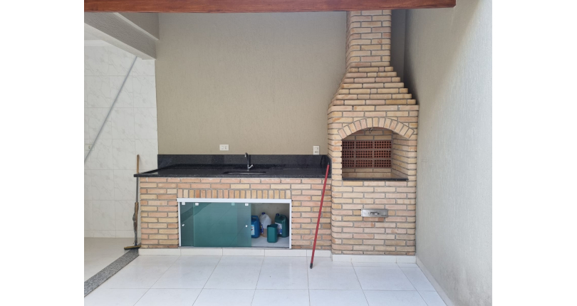 Sobrado à venda Rua Frei Adriano Donado, Jardim Pinheiros - Imóveis à Venda