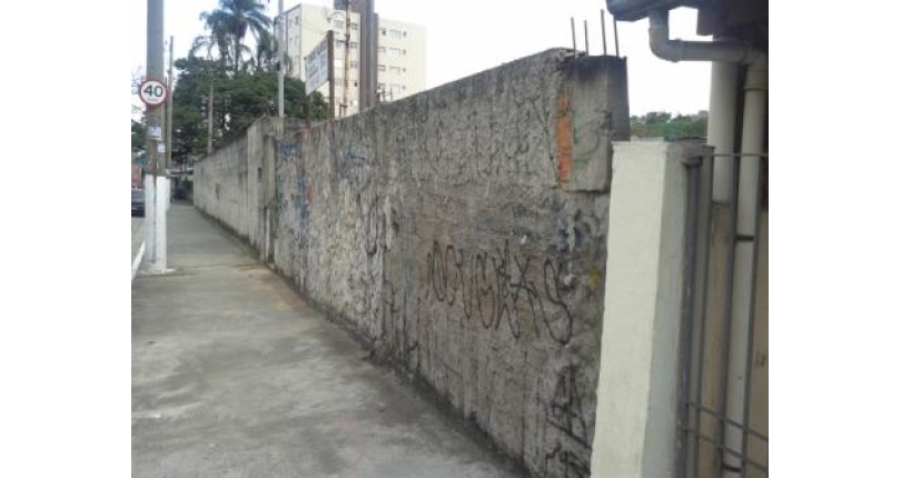 Terreno à venda Rua Joaquim Oliveira Freitas, Vila Mangalot - Imóveis à Venda