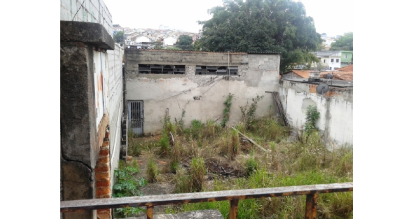 Terreno à venda Rua Joaquim Oliveira Freitas, Vila Mangalot - Imóveis à Venda