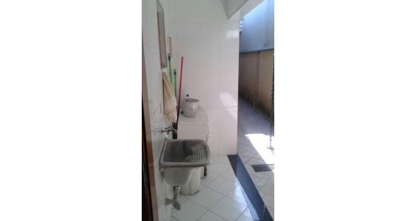 Casa à venda Rua Teixeira Soares, Vila Piauí - Imóveis à Venda