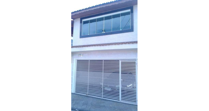 Casa à venda Rua Teixeira Soares, Vila Piauí - Imóveis à Venda