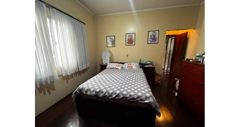 Casa à venda Rua Abel Lucas, Jardim Santa Fé (Zona Oeste) - Imóveis à Venda