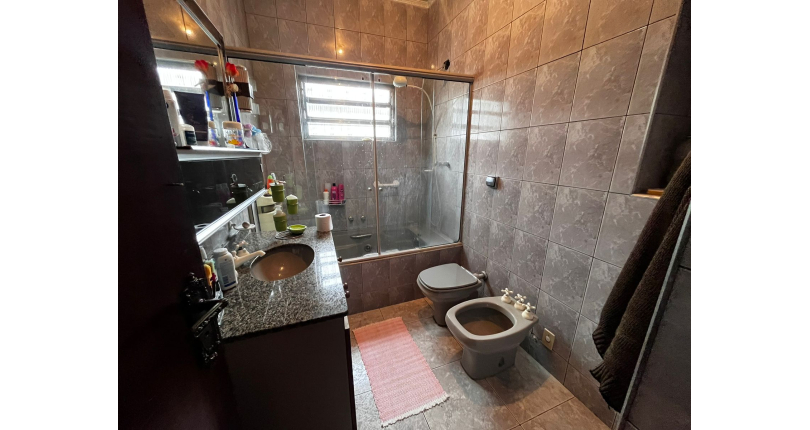 Casa à venda Rua Abel Lucas, Jardim Santa Fé (Zona Oeste) - Imóveis à Venda