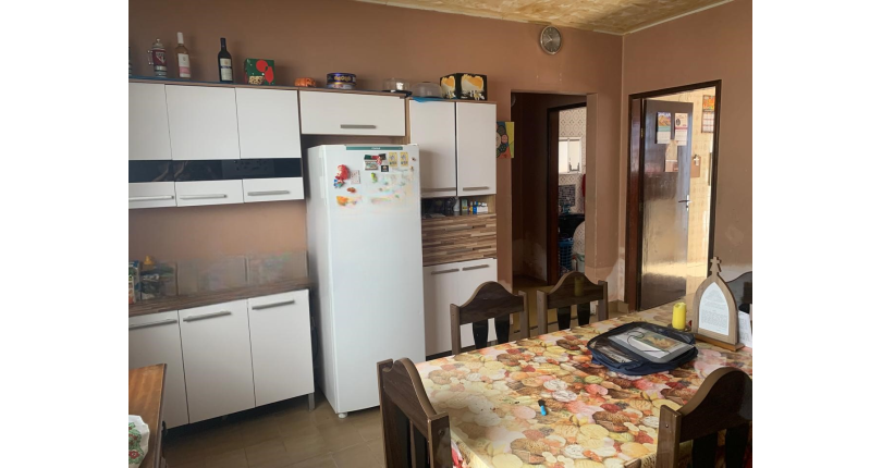 Casa à venda Rua Eusébio da Silva, Parque Maria Domitila - Imóveis à Venda