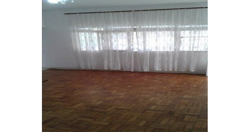 Sobrado à venda Rua Edvard de Vita Godoy, Parque Maria Domitila - Imóveis à Venda