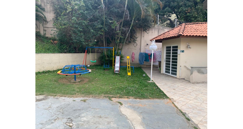 Sobrado à venda Rua João Veloso de Oliveira, Parque São Domingos - Imóveis à Venda