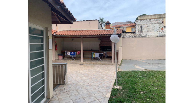 Sobrado à venda Rua João Veloso de Oliveira, Parque São Domingos - Imóveis à Venda